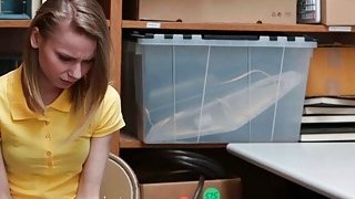 久以久黄色视频女友自拍用小怪兽自慰诱惑我